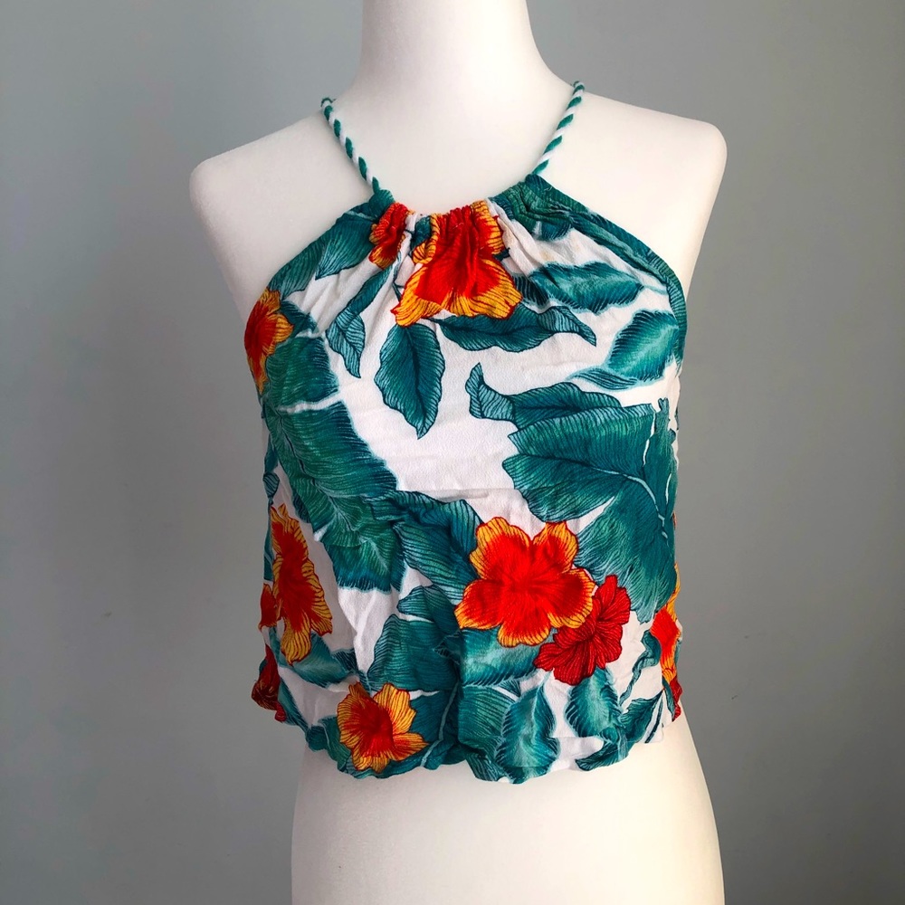 Floral print crop top sleeveless